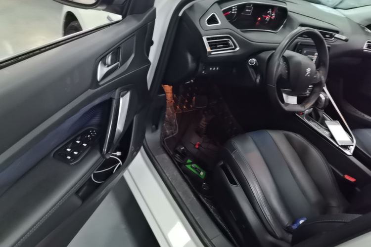 Used Peugeot 308 2016 350THP Automatic Prestige Edition Driver Seat