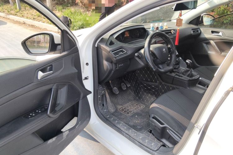 Used Peugeot 308 2016 1.6L Manual Fashion Edition Driver Seat