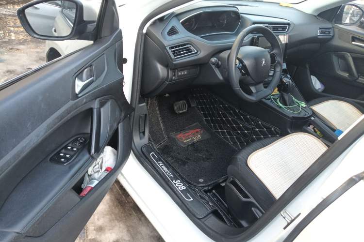 Used Peugeot 308 2016 1.6L Automatic Fashion Edition Driver Seat