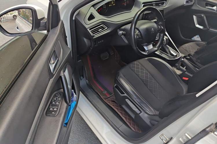 Used Peugeot 308 2016 1.6L Automatic Luxury Edition Driver Seat