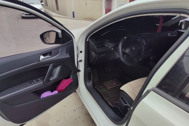 Used Peugeot 308 2016 1.6L Automatic Fashion Edition Driver Seat