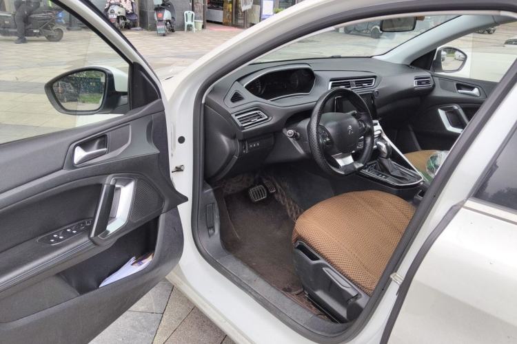 Used Peugeot 308 2016 1.6L Automatic Luxury Edition Driver Seat