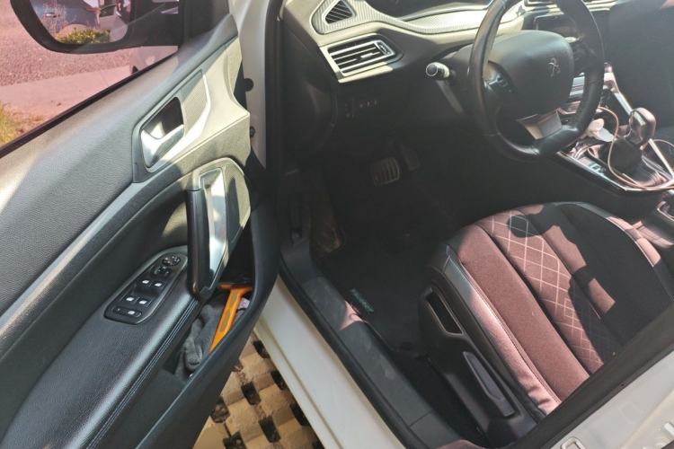 Used Peugeot 308 2016 1.6L Automatic Luxury Edition Driver Seat