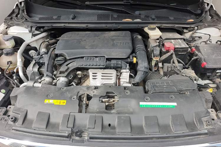 Used Peugeot 308 2016 230THP Manual Fashion Edition Engine Bay