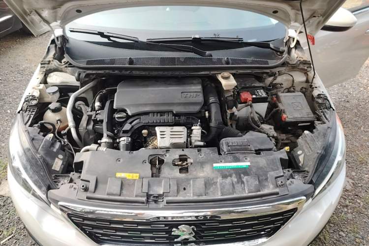 Used Peugeot 308 2016 230THP Automatic Luxury Edition Engine Bay