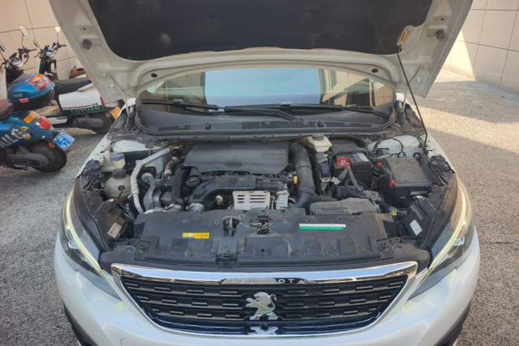 Used Peugeot 308 2016 230THP Automatic Luxury Edition Engine Bay