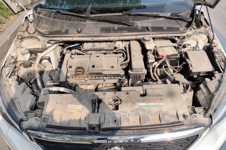 Used Peugeot 308 2016 1.6L Manual Fashion Edition Engine Bay