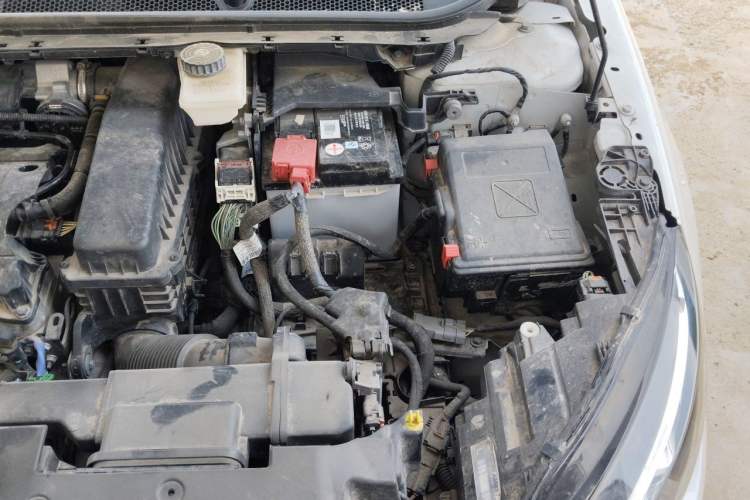 Used Peugeot 308 2016 1.6L Automatic Luxury Edition Engine Bay Left