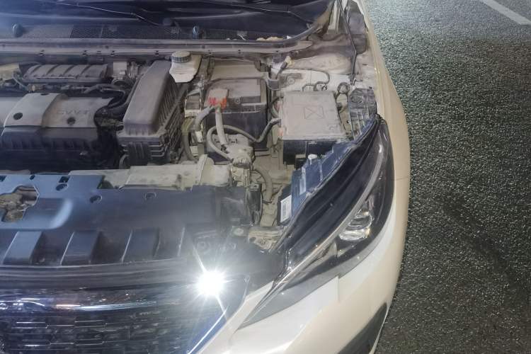 Used Peugeot 308 2016 1.6L Automatic Luxury Edition Engine Bay Left