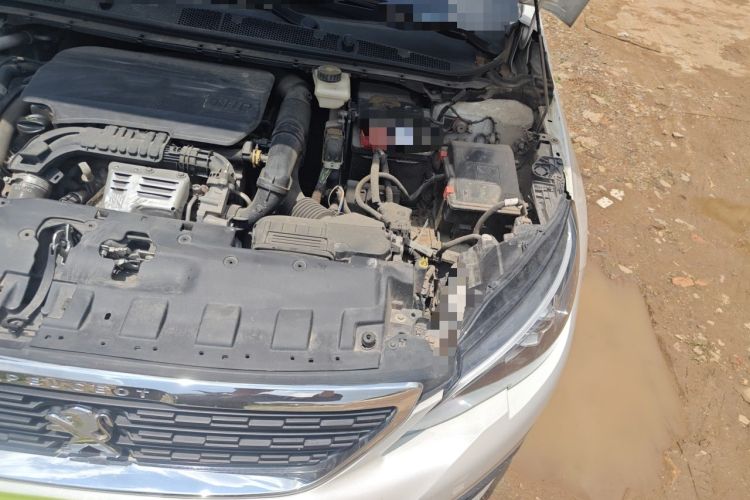 Used Peugeot 308 2016 230THP Manual Fashion Edition Engine Bay Left