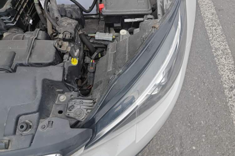 Used Peugeot 308 2016 1.6L Automatic Luxury Edition Engine Bay Left