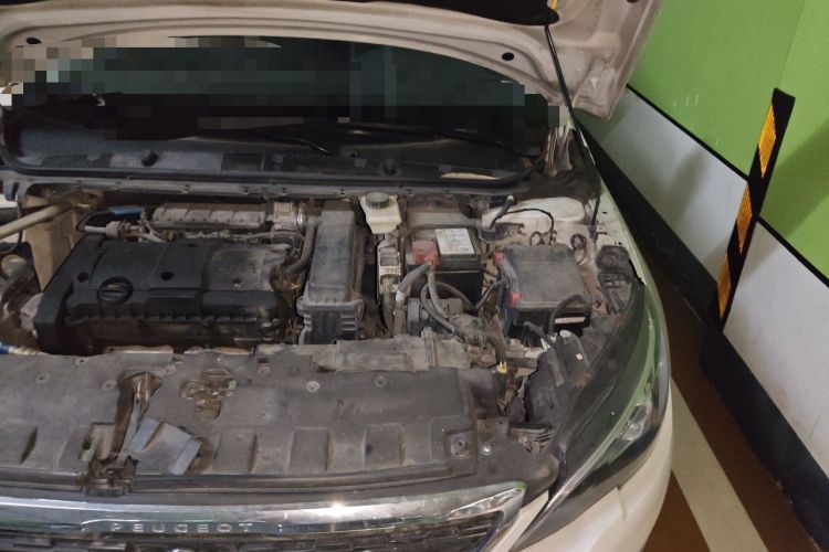 Used Peugeot 308 2016 1.6L Automatic Luxury Edition Engine Bay Left