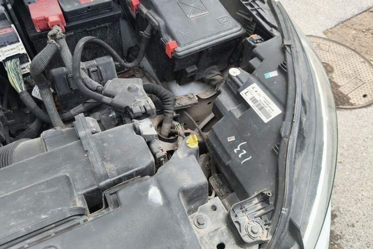 Used Peugeot 308 2016 1.6L Automatic Luxury Edition Engine Bay Left