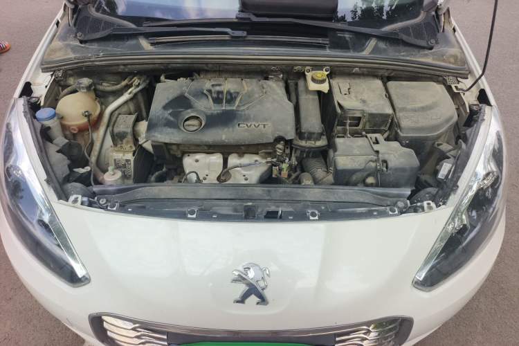 Used Peugeot 308 2016 1.6L Automatic Fashion Edition Engine Bay