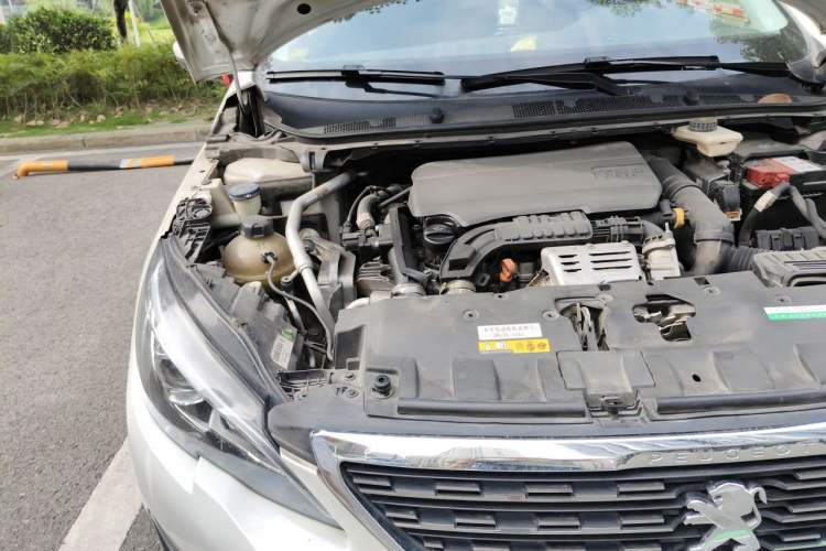 Used Peugeot 308 2016 230THP Automatic Luxury Edition Engine Bay Right