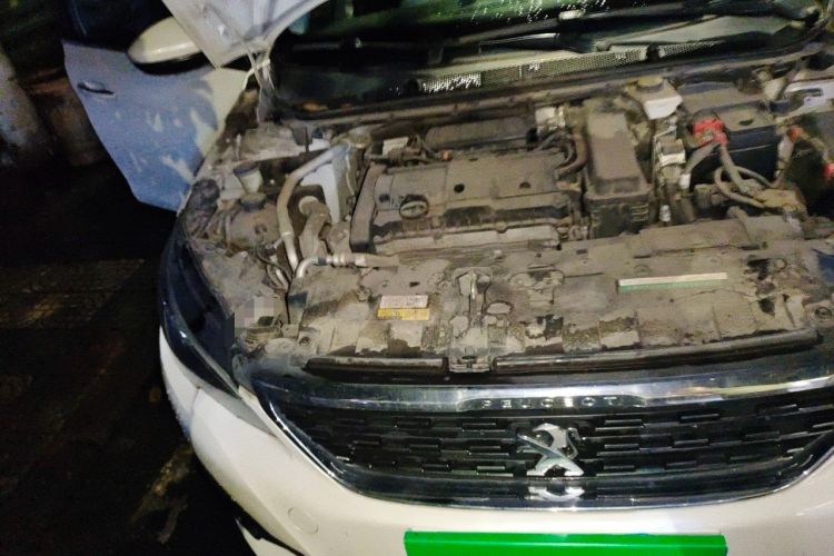 Used Peugeot 308 2016 1.6L Automatic Luxury Edition Engine Bay Right