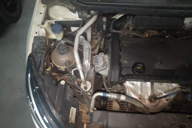 Used Peugeot 308 2016 1.6L Automatic Luxury Edition Engine Bay Right