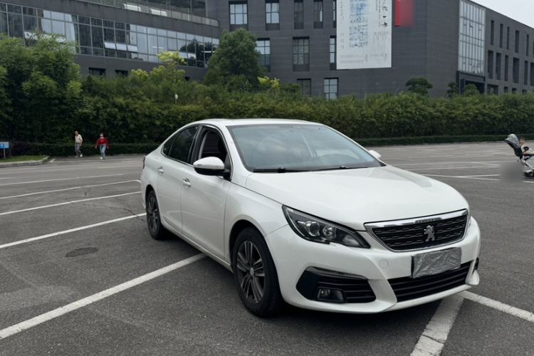 Used Peugeot 308 2016 1.6L Automatic Luxury Edition Exterior 1