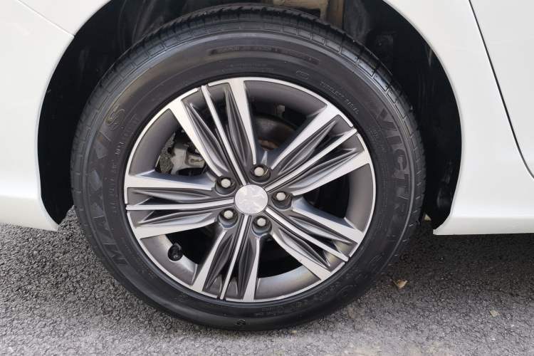 Used Peugeot 308 2016 1.6L Automatic Luxury Edition Exterior 11