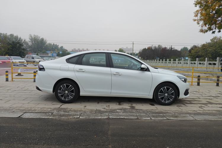 Used Peugeot 308 2016 1.6L Manual Fashion Edition Exterior 2