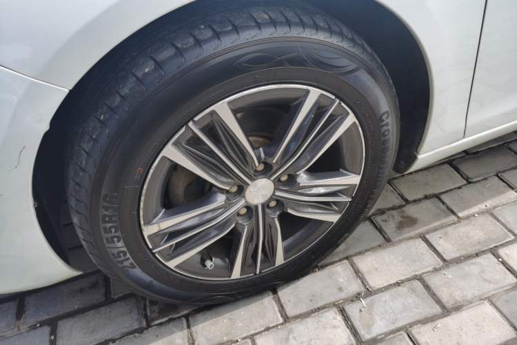 Used Peugeot 308 2016 1.6L Automatic Luxury Edition Exterior 3
