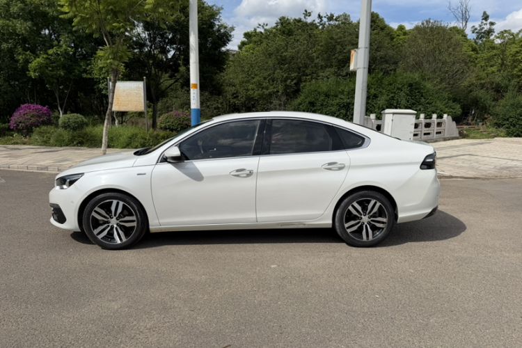 Used Peugeot 308 2016 350THP Automatic Prestige Edition Exterior 4