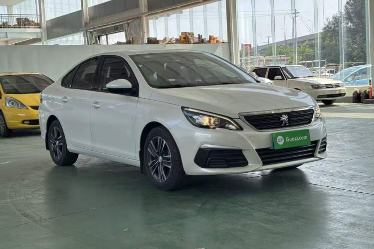 Used Peugeot 308 2016 1.6L Manual Fashion Edition Front Right 45 Deg