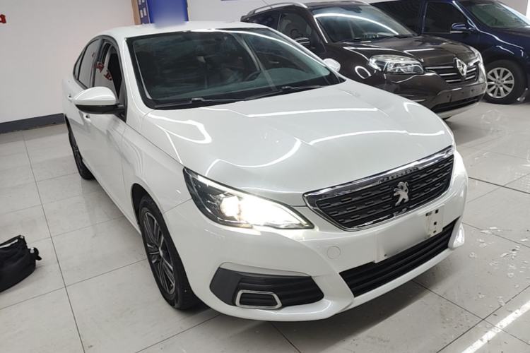 Used Peugeot 308 2016 1.6L Automatic Fashion Edition Front Right 45 Deg