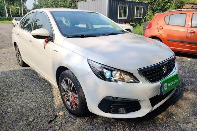 Used Peugeot 308 2016 230THP Automatic Luxury Edition Front Right 45 Deg