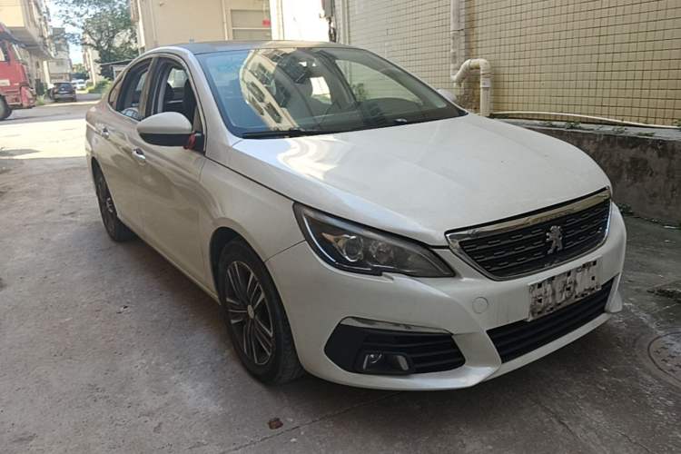 Used Peugeot 308 2016 1.6L Automatic Luxury Edition Front Right 45 Deg