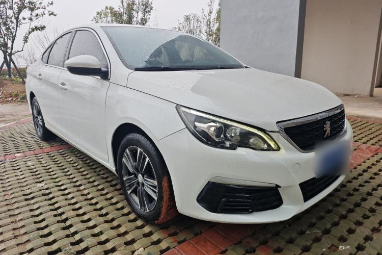Used Peugeot 308 2016 1.6L Automatic Fashion Edition Front Right 45 Deg