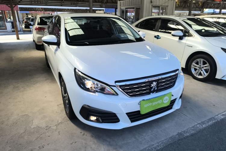 Used Peugeot 308 2016 1.6L Automatic Luxury Edition Front Right 45 Deg