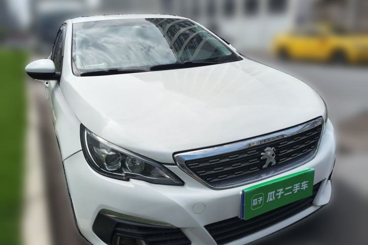 Used Peugeot 308 2016 1.6L Automatic Luxury Edition Front Right 45 Deg