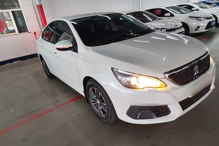 Used Peugeot 308 2016 1.6L Manual Fashion Edition Front Right 45 Deg