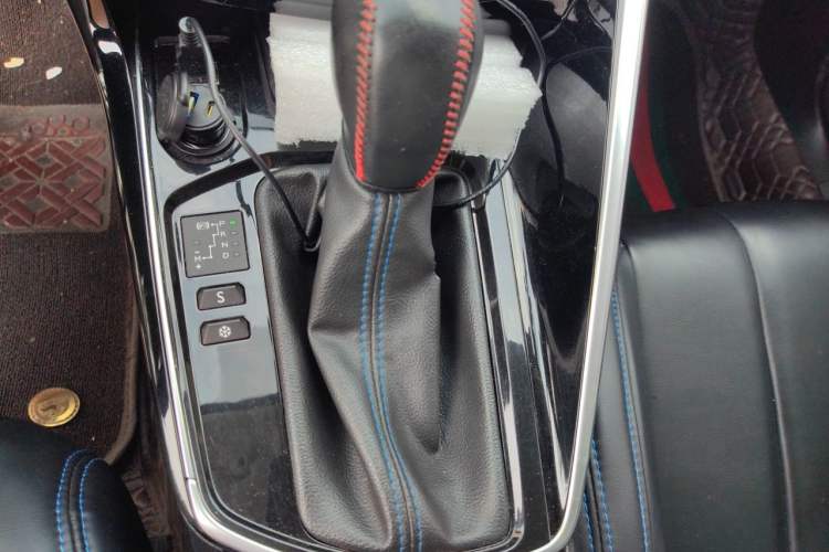 Used Peugeot 308 2016 1.6L Automatic Luxury Edition Gear Lever