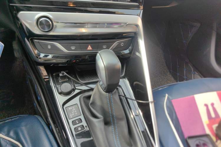 Used Peugeot 308 2016 1.6L Automatic Luxury Edition Gear Lever