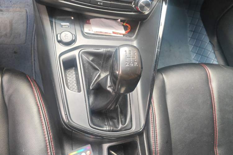 Used Peugeot 308 2016 1.6L Manual Fashion Edition Gear Lever