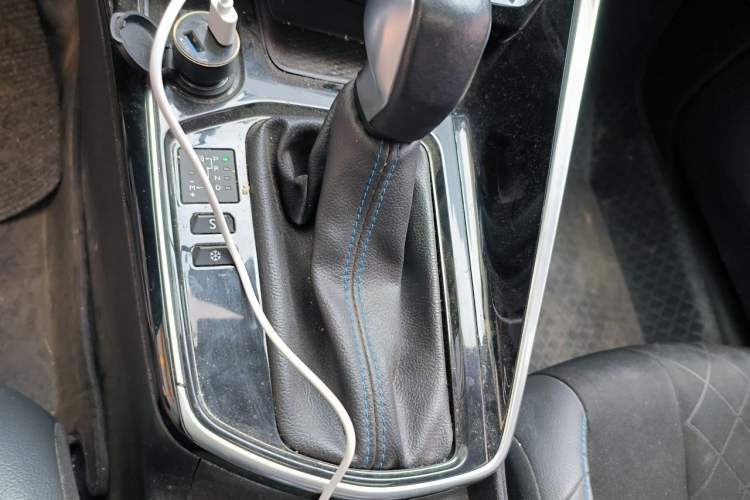 Used Peugeot 308 2016 1.6L Automatic Luxury Edition Gear Lever