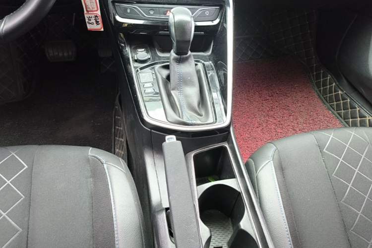 Used Peugeot 308 2016 1.6L Automatic Luxury Edition Gear Lever