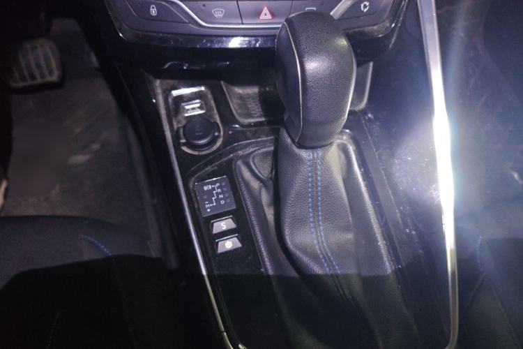 Used Peugeot 308 2016 1.6L Automatic Luxury Edition Gear Lever