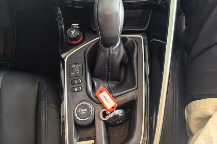 Used Peugeot 308 2016 350THP Automatic Prestige Edition Gear Lever