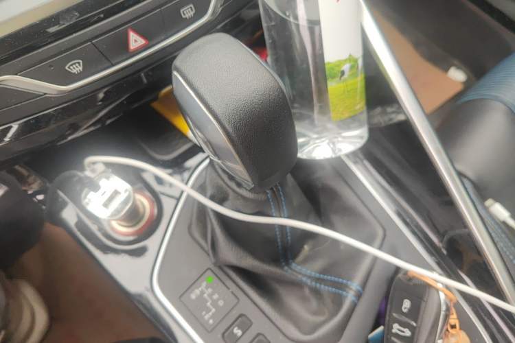 Used Peugeot 308 2016 350THP Automatic Prestige Edition Gear Lever