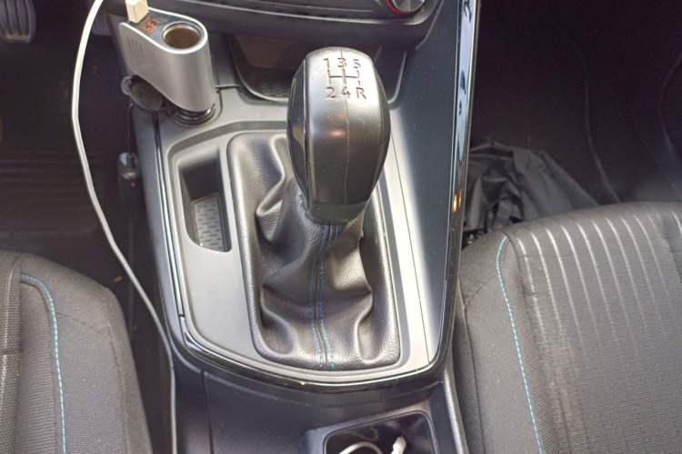 Used Peugeot 308 2016 1.6L Manual Fashion Edition Gear Lever