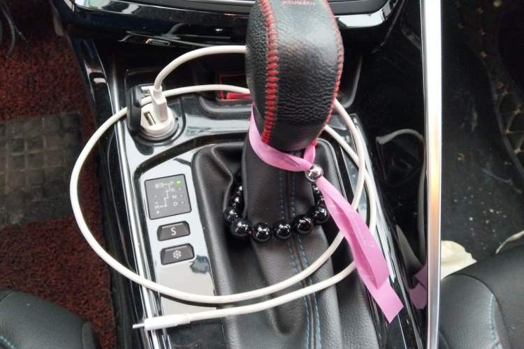 Used Peugeot 308 2016 1.6L Automatic Luxury Edition Gear Lever