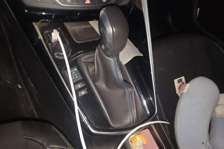Used Peugeot 308 2016 1.6L Automatic Luxury Edition Gear Lever
