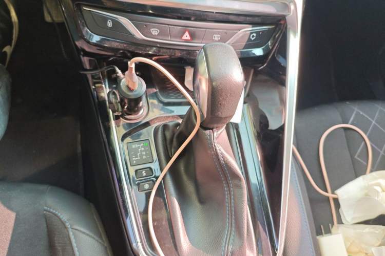 Used Peugeot 308 2016 1.6L Automatic Luxury Edition Gear Lever