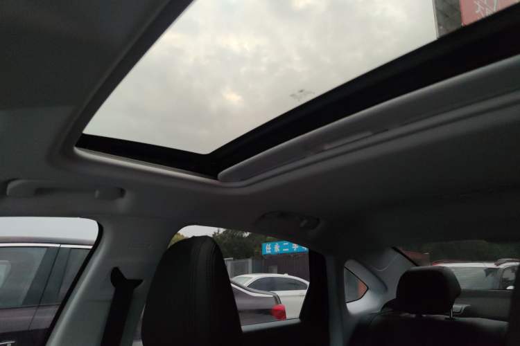 Used Peugeot 308 2016 1.6L Automatic Luxury Edition Headliner