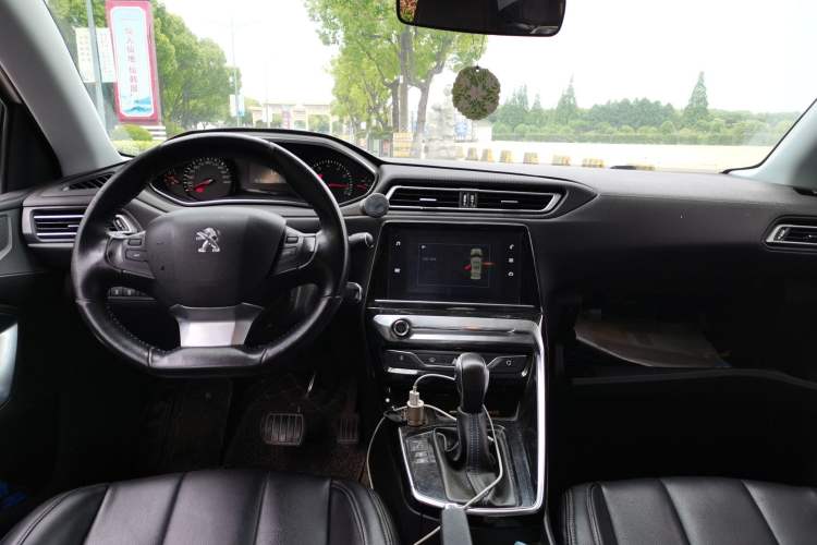 Used Peugeot 308 2016 230THP Automatic Luxury Edition Headliner