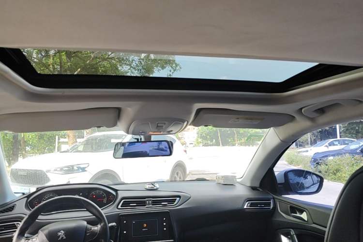 Used Peugeot 308 2016 1.6L Automatic Luxury Edition Headliner