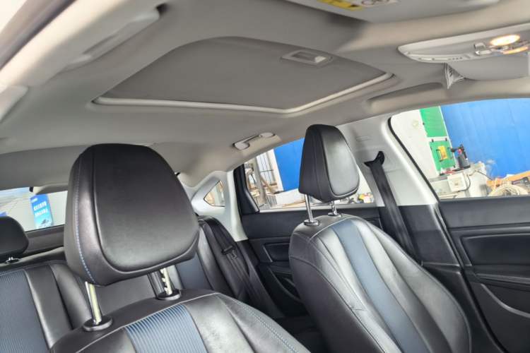 Used Peugeot 308 2016 350THP Automatic Prestige Edition Headliner
